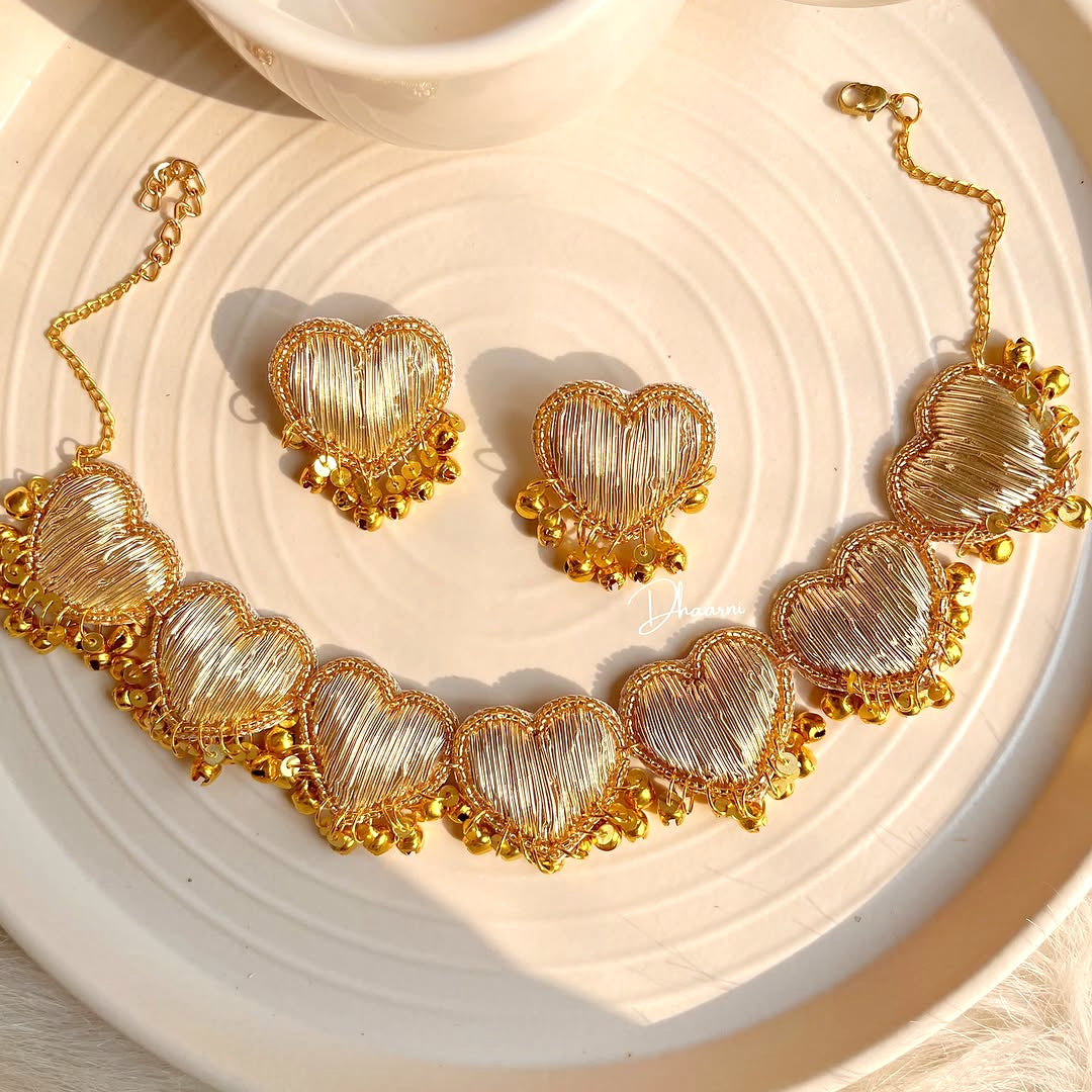 Ishq choker with earrings