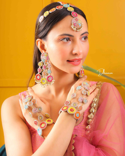Vivah complete set (Earrings , Mathapatti & Hathphool) : Pre-order Now : No cod