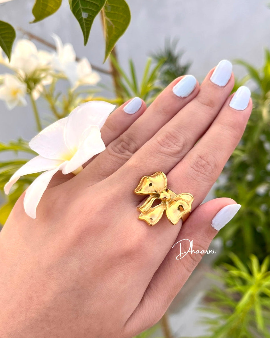 Bow Ring