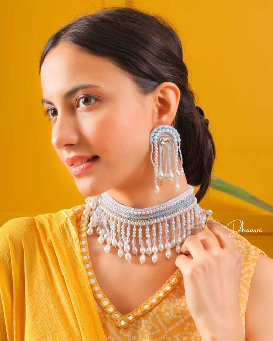 Sara choker with earrings