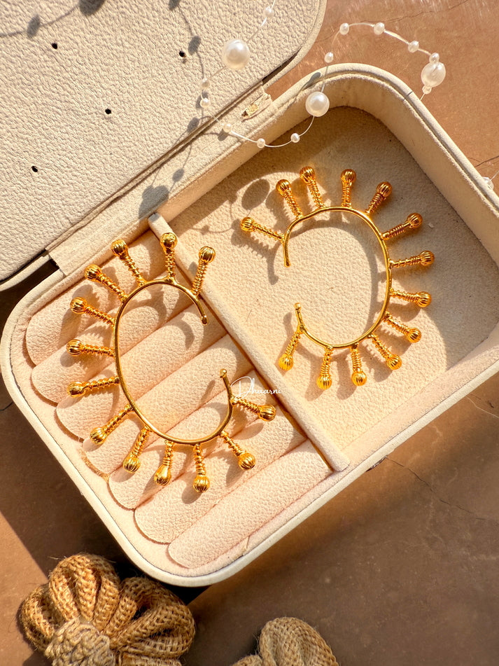 Golden Glow Earcuff