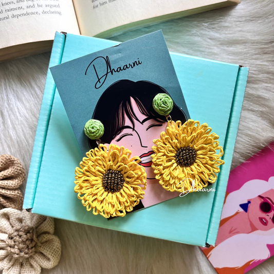 Nature Earrings in Yellow